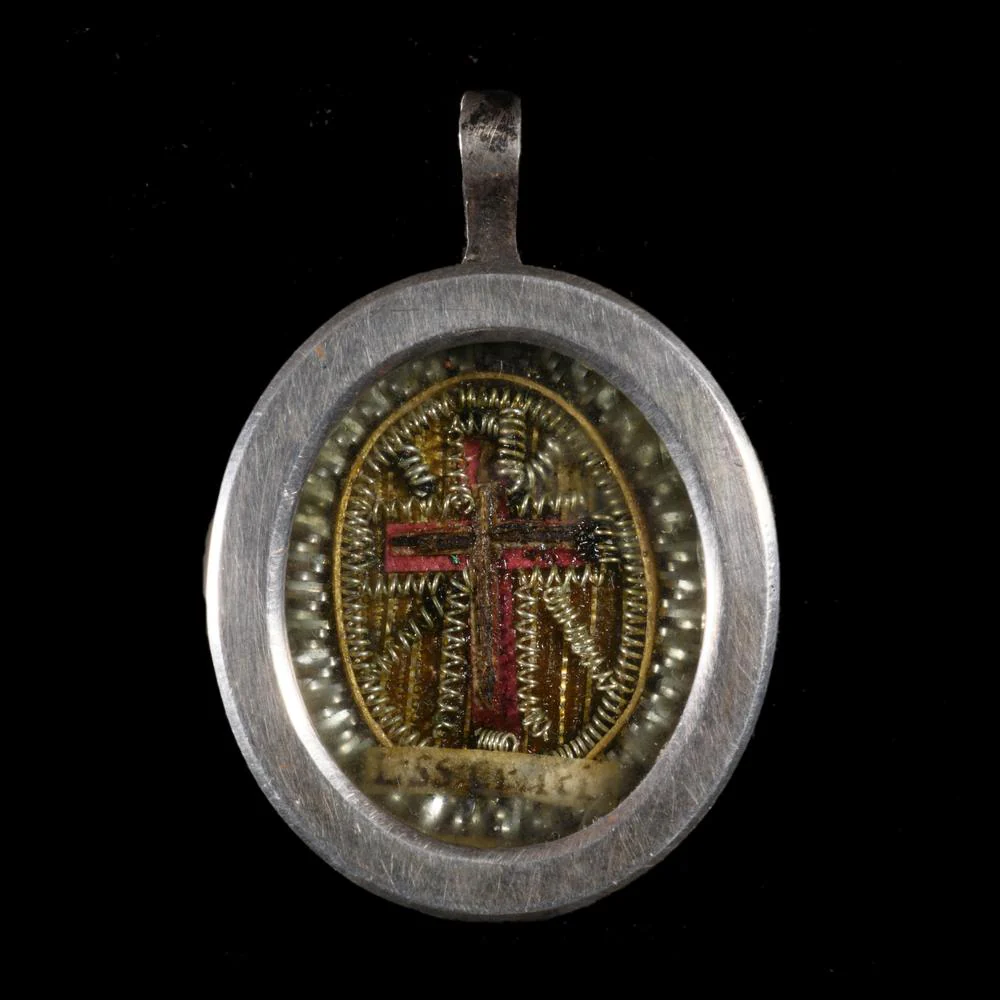 Reliques de la Vraie Croix : Objets Sacrés d'Histoire
